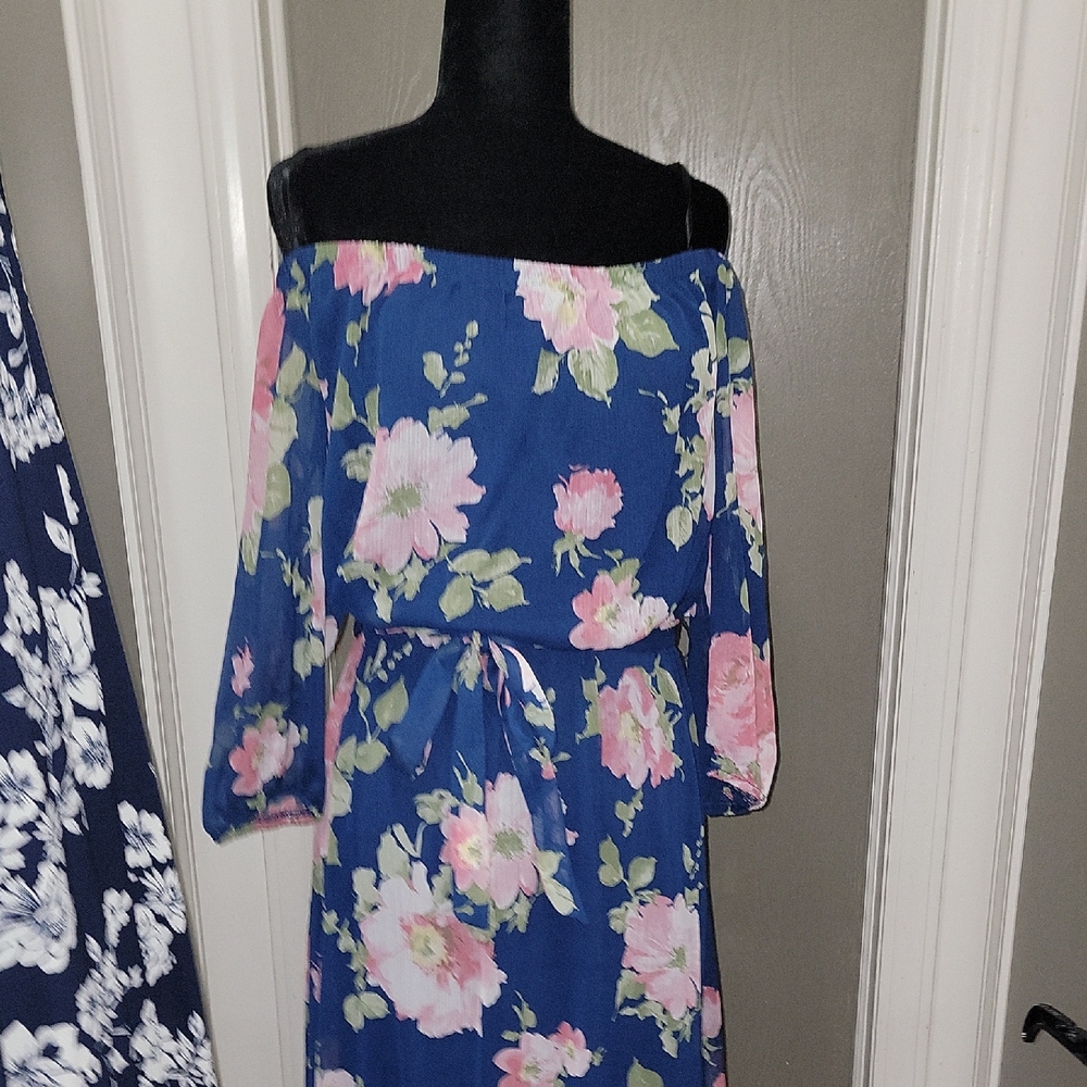 Elegant Floral Maxi Dress in Blue and Pink